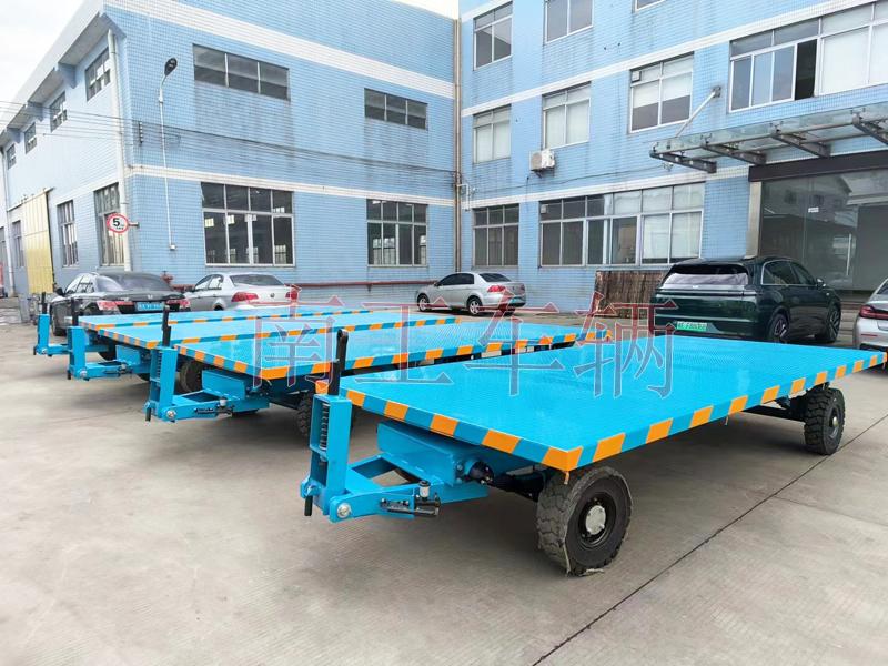 6吨三亿在线登录-三亿(中国)蓝色 带减震带刹车工具拖车