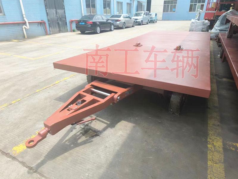 3.5吨三亿在线登录-三亿(中国) 拼接款牵引平板车