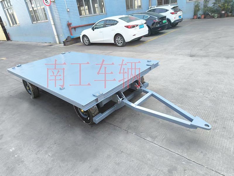 3吨小型牵引三亿在线登录-三亿(中国) 全挂车