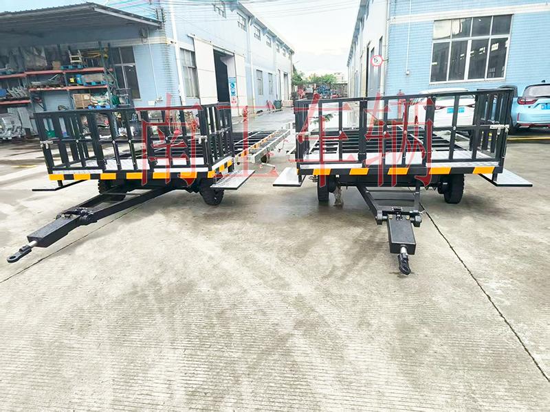 5吨带不锈钢配件牵引三亿在线登录-三亿(中国) 护栏型全挂车