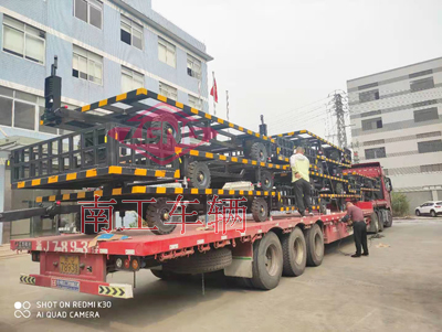 4吨骨架式三亿在线登录-三亿(中国)带小尾箱3I.jpg