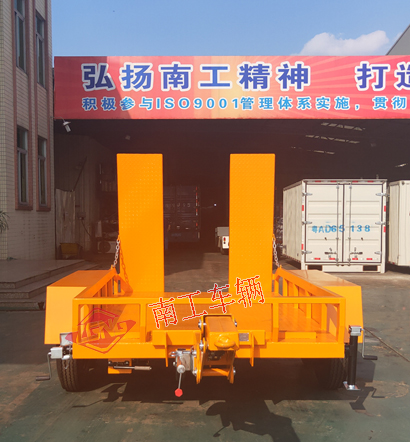 3吨ATV三亿在线登录-三亿(中国) 小轿车拖车5I.jpg