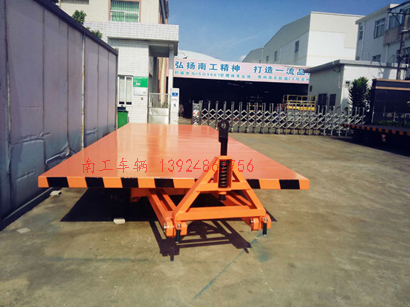 10吨三亿在线登录-三亿(中国) 8个实心胎全挂车1I.jpg