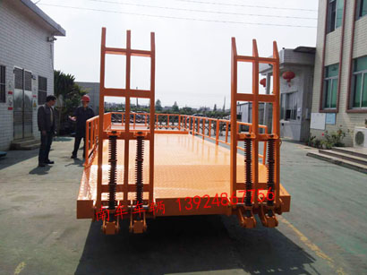 5吨带登车桥护栏型三亿在线登录-三亿(中国)5i.jpg