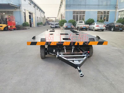 10.5吨牵引箱变三亿在线登录-三亿(中国)（预制舱拖车）3I.jpg