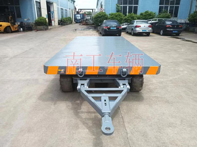 25吨重型工业三亿在线登录-三亿(中国)全挂式牵引拖车底盘带牵引环4I.jpg