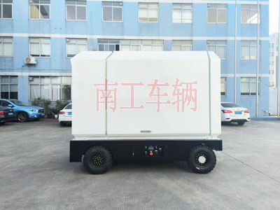 2吨电动三亿在线登录-三亿(中国) 飞翼式工具拖车3I.jpg