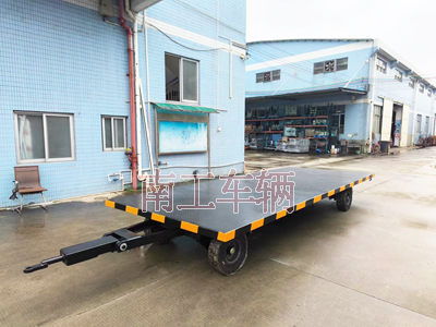 6吨牵引三亿在线登录-三亿(中国) 工业全挂拖车1I.jpg