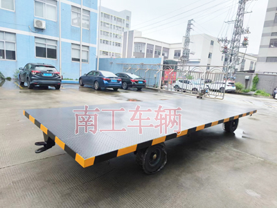 6吨牵引三亿在线登录-三亿(中国) 工业全挂拖车3I.jpg