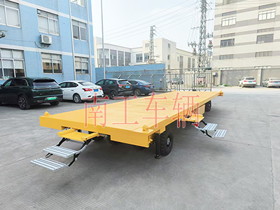 10吨三亿在线登录-三亿(中国) 带液压支腿伸缩梯工具车2I.jpg