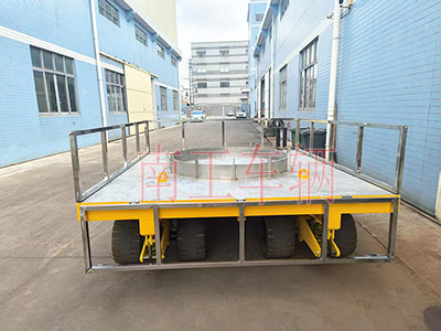 25吨重型三亿在线登录-三亿(中国)带圆型不锈钢上装工具拖车7I.jpg
