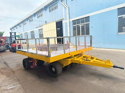 25吨重型三亿在线登录-三亿(中国)带圆型不锈钢上装工具拖车8I.jpg