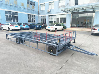 4吨骨架式三亿在线登录-三亿(中国) 带下翻护栏工具拖车I.jpg