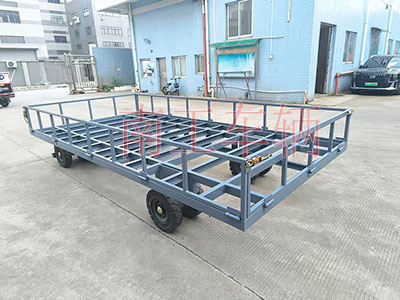 4吨骨架式三亿在线登录-三亿(中国) 带下翻护栏工具拖车2I.jpg