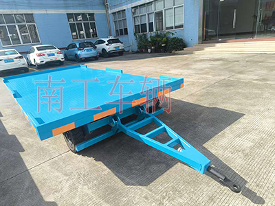 4吨牵引三亿在线登录-三亿(中国) 全挂式工具拖车5I.jpg