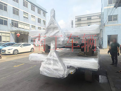 35吨双牵引重型三亿在线登录-三亿(中国) 白色1I.jpg